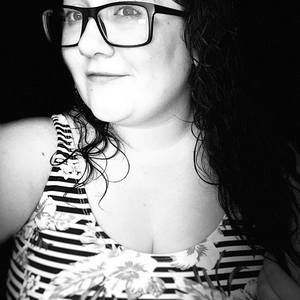 Meet your Posher, Tia